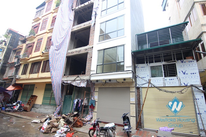 Unfurnished 6 storeys house for lease in Ba Dinh district